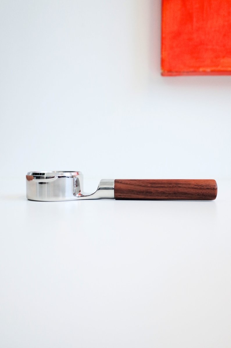 Flat wood Bottomless portafilter 58mm - Café Liégeois Canada Inc.