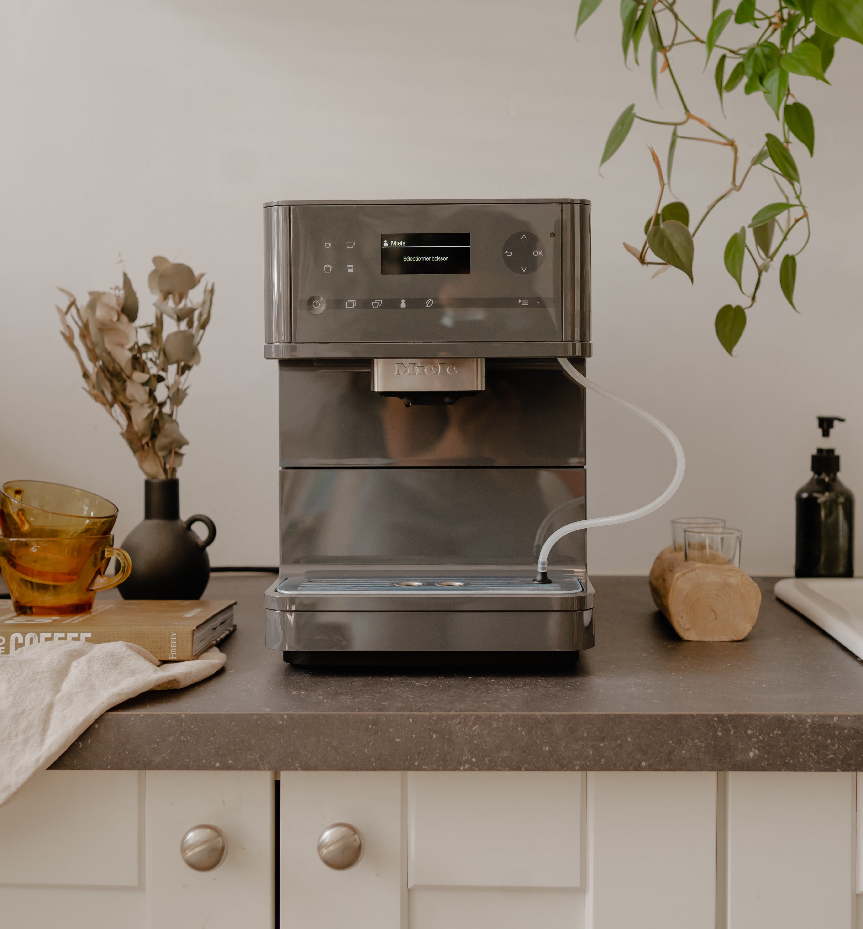 An easy to use automatic coffee machine by Miele
