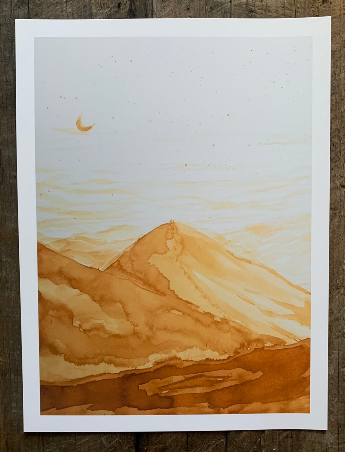  La rencontre lunaire au-delà des dunes / Impression Café